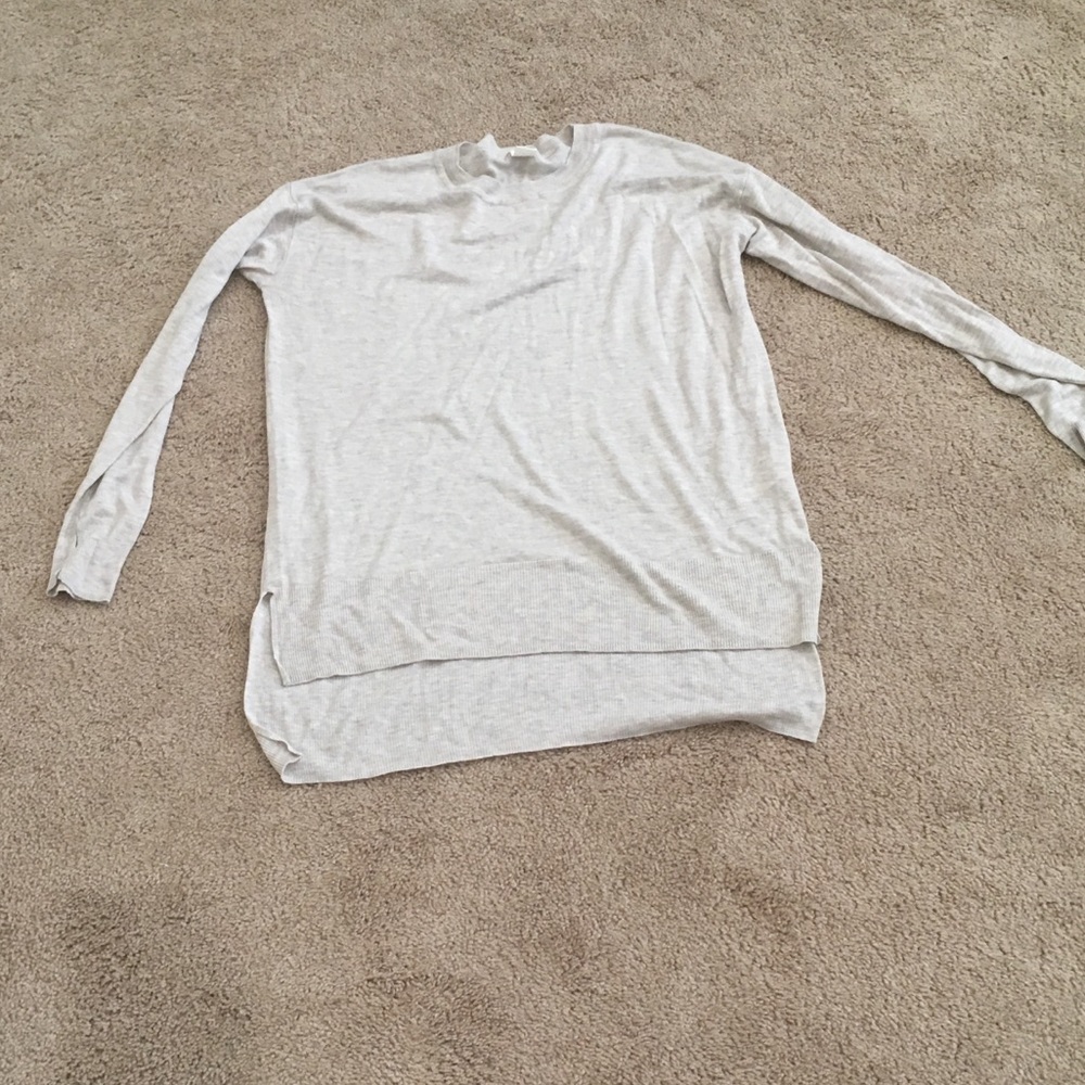 H & M high low light sweater ribbed hems